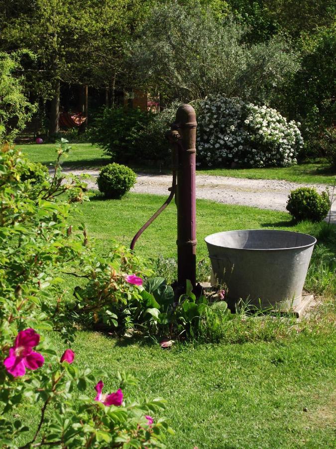 Couette-café La Chaussee D'olivet En Mayenne