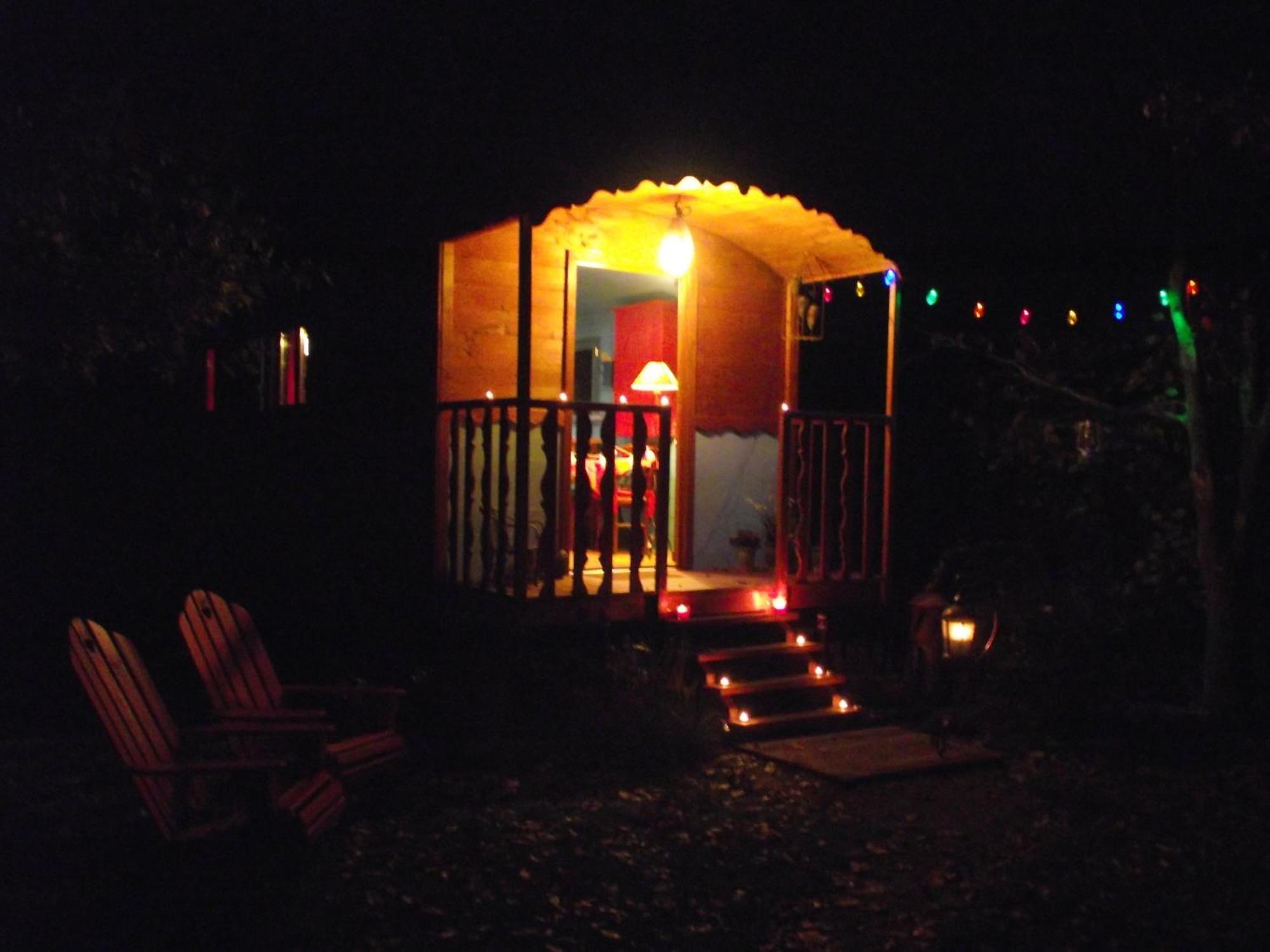Couette-café La Chaussee D'olivet En Mayenne *